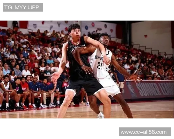 格兰特谈杨瀚森跑位配合能力语言障碍影响沟通效果 格兰特谈杨瀚森跑位配合能力语言障碍影响沟通效果